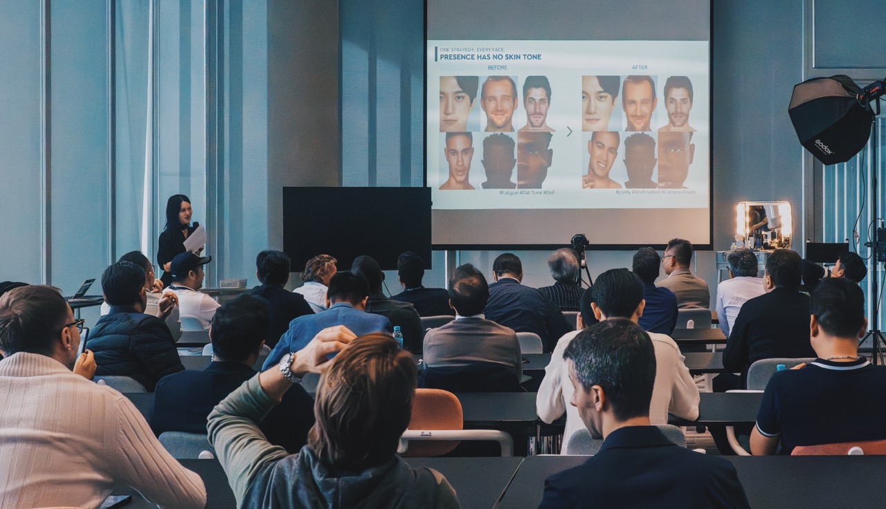 Corporate Insight Journeys